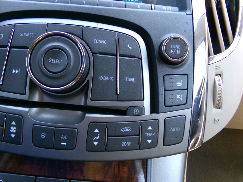 2013 Buick Lacrosse Image 20