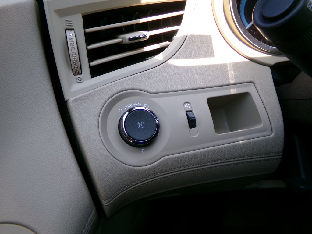2013 Buick Lacrosse Image 28