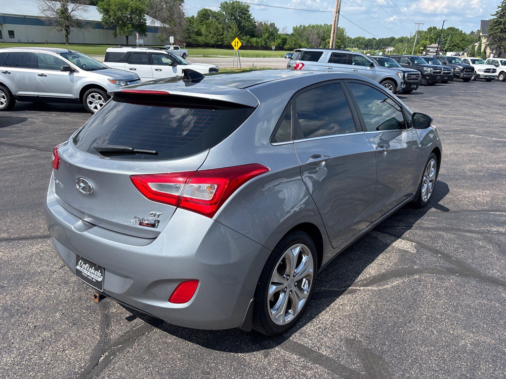 2015 Hyundai Elantra Image 3