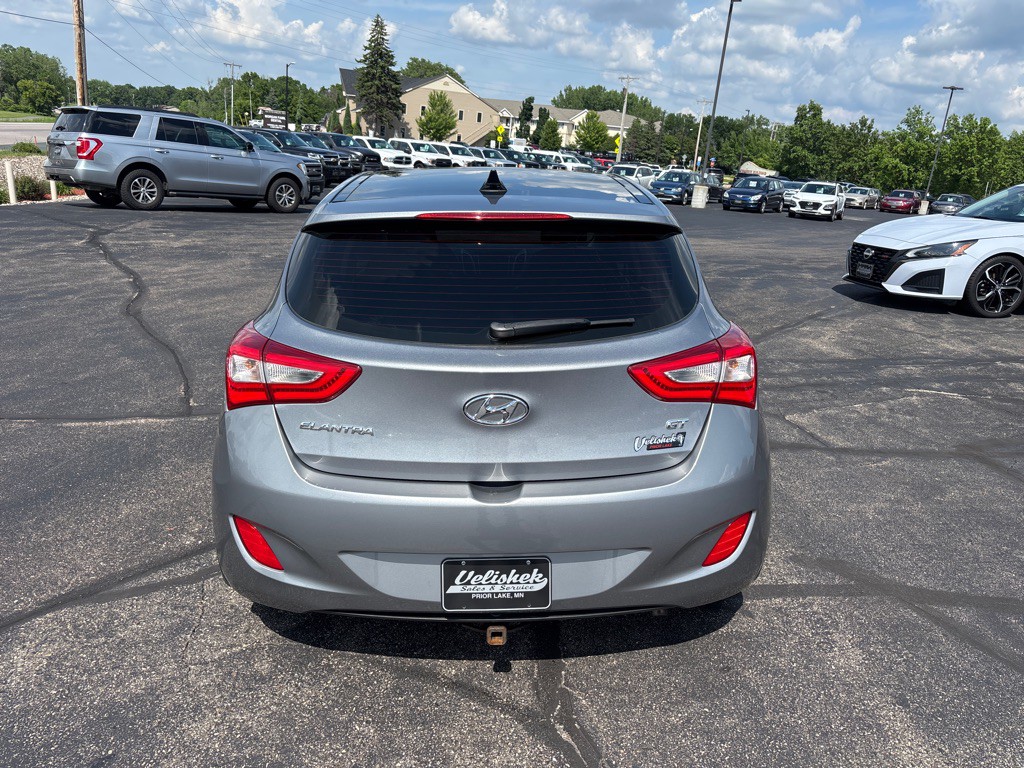 2015 Hyundai Elantra Image 4