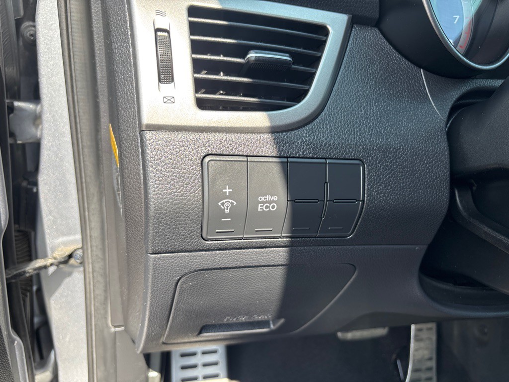 2015 Hyundai Elantra Image 14