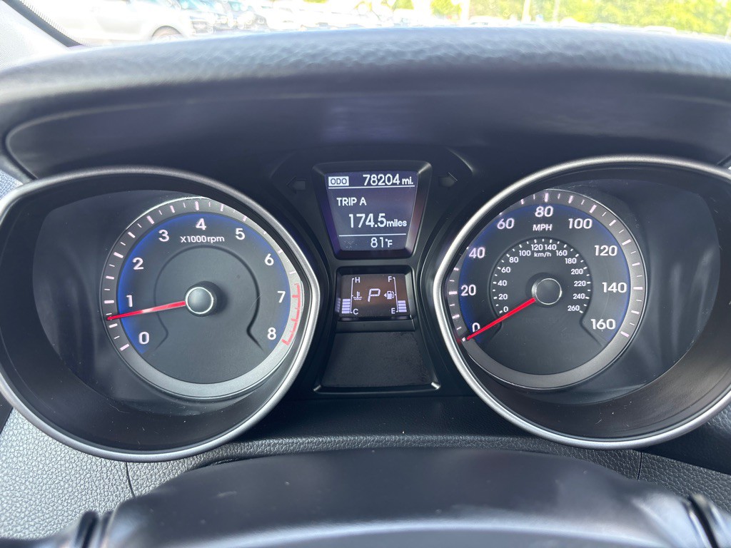 2015 Hyundai Elantra Image 20