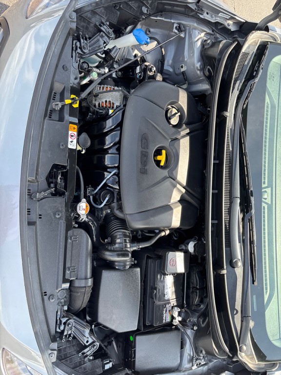 2015 Hyundai Elantra Image 40