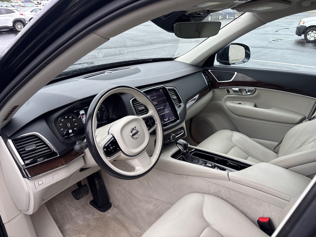 2016 Volvo XC90 Image 14