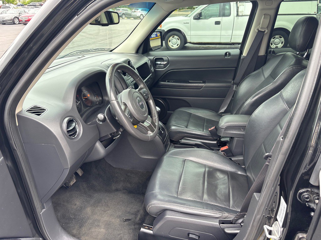 2016 Jeep Patriot Image 10