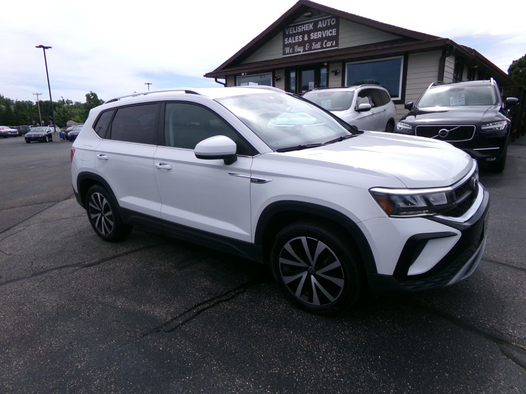 2023 Volkswagen Taos Image 1