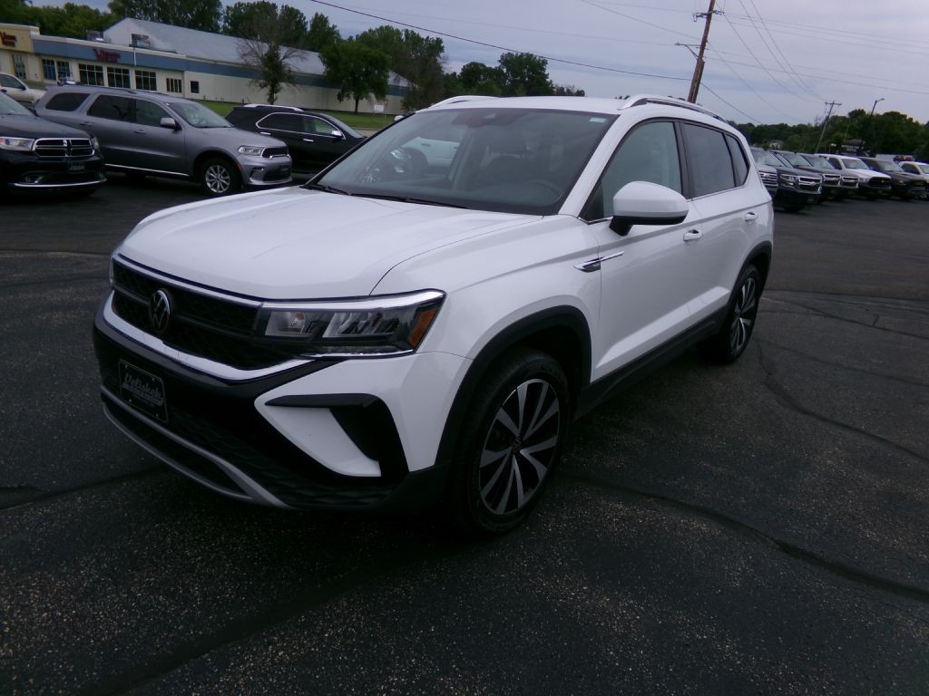 2023 Volkswagen Taos Image 6