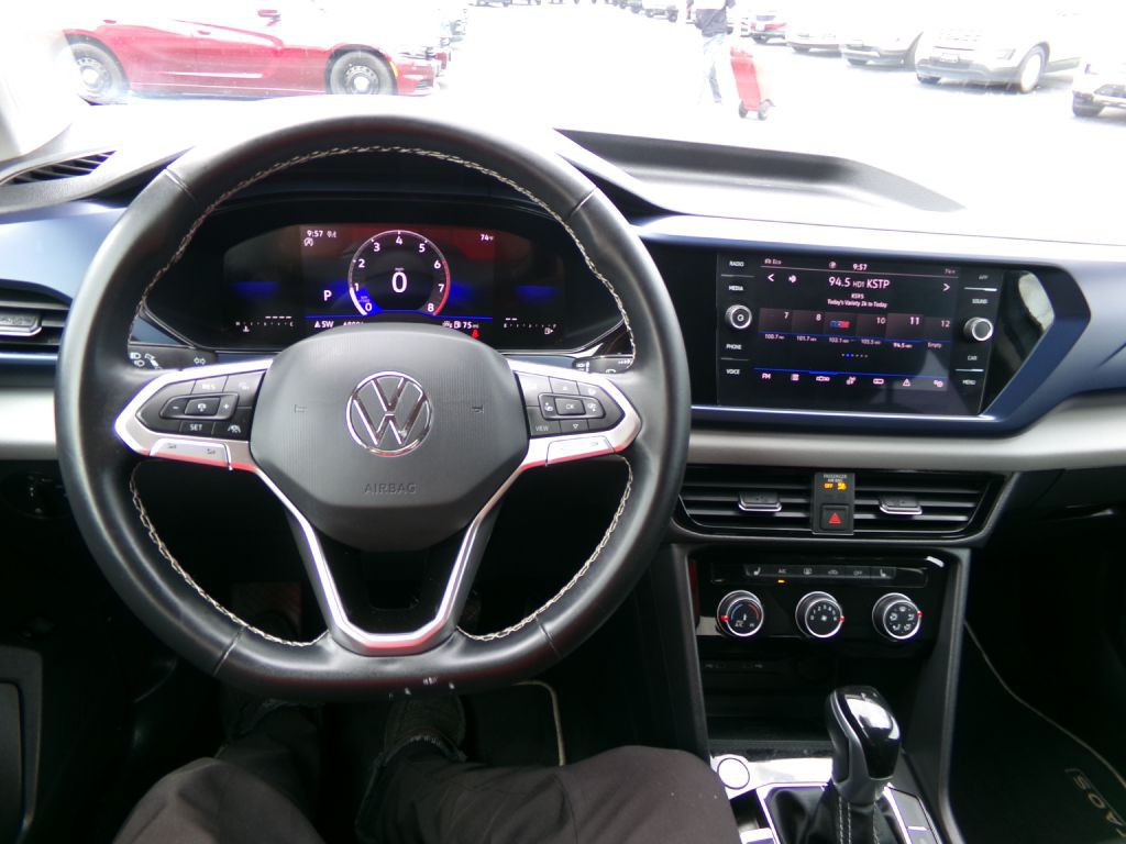 2023 Volkswagen Taos Image 16