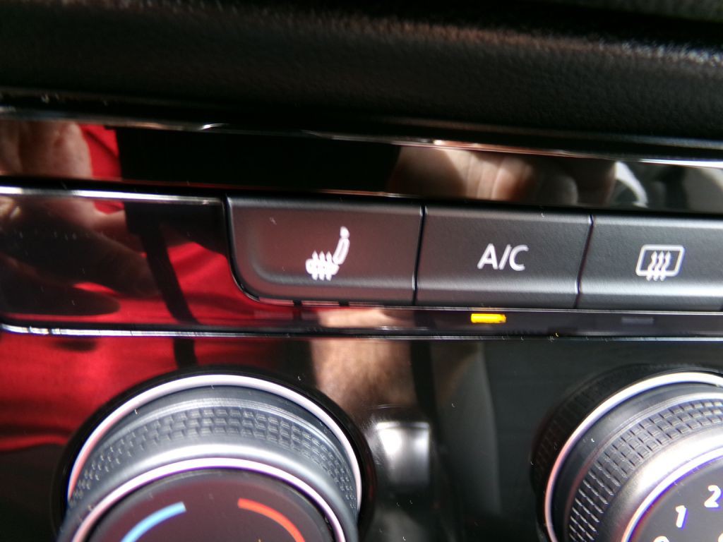 2023 Volkswagen Taos Image 27
