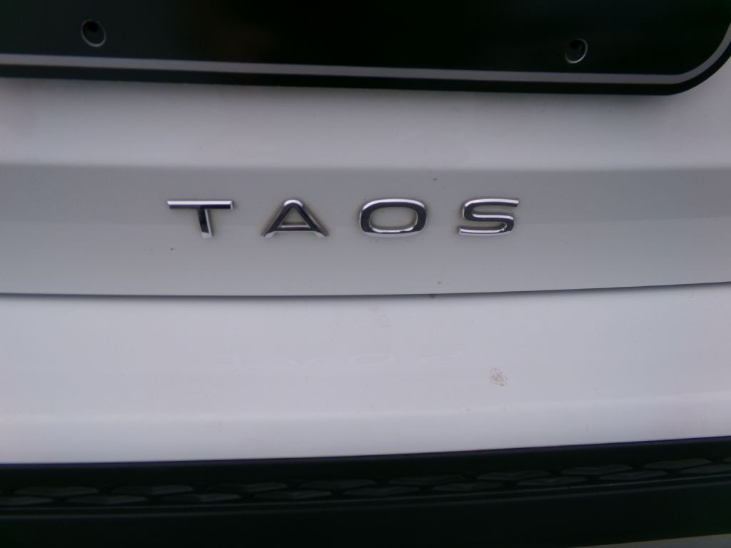 2023 Volkswagen Taos Image 49