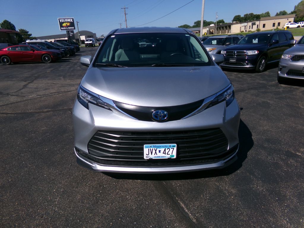 2022 Toyota Sienna Image 4