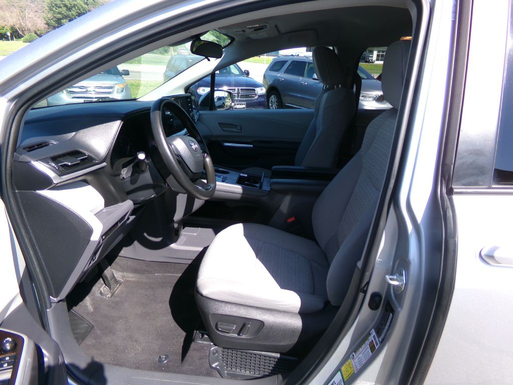 2022 Toyota Sienna Image 11