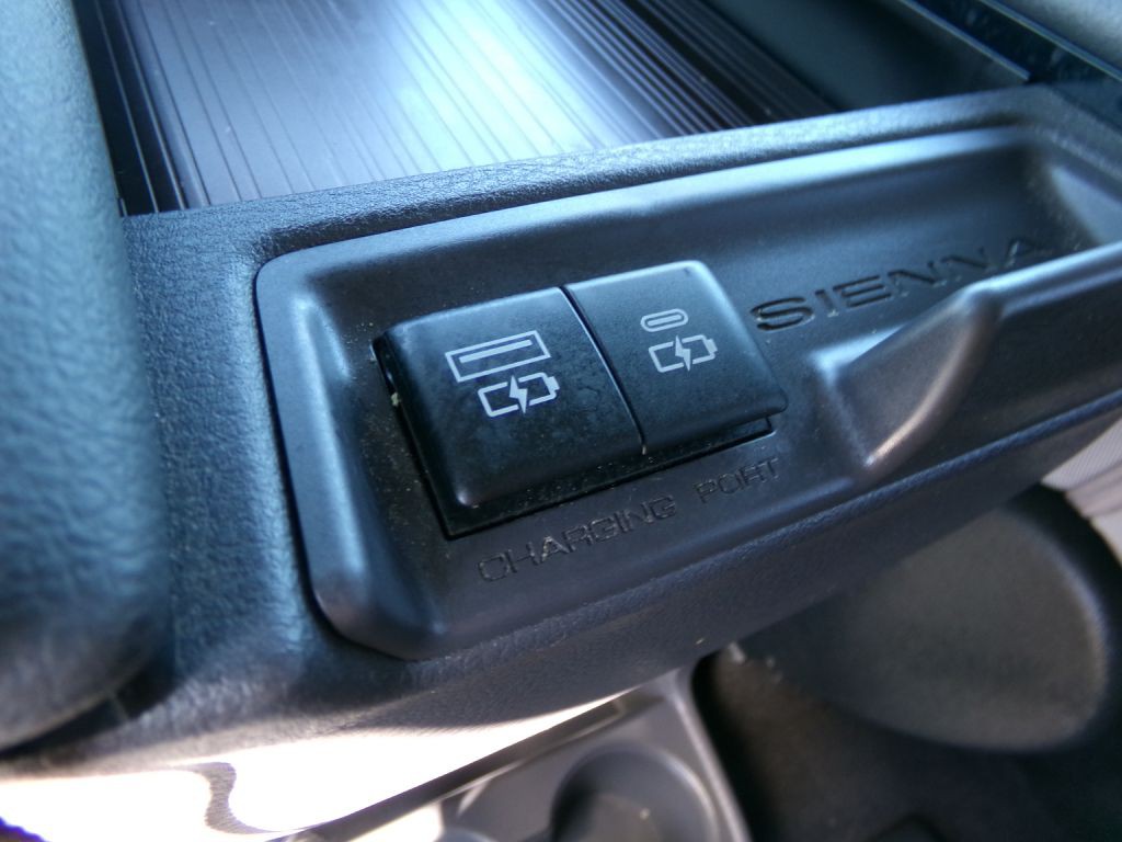 2022 Toyota Sienna Image 36