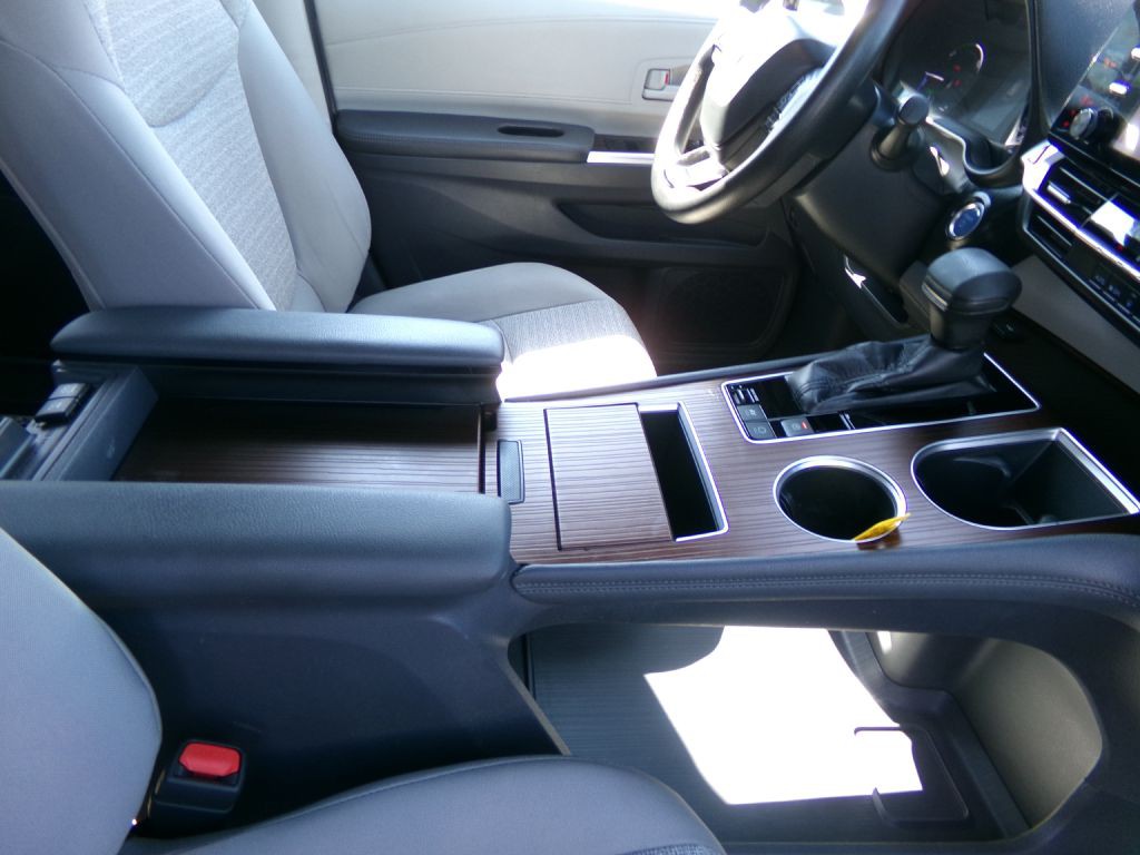 2022 Toyota Sienna Image 48