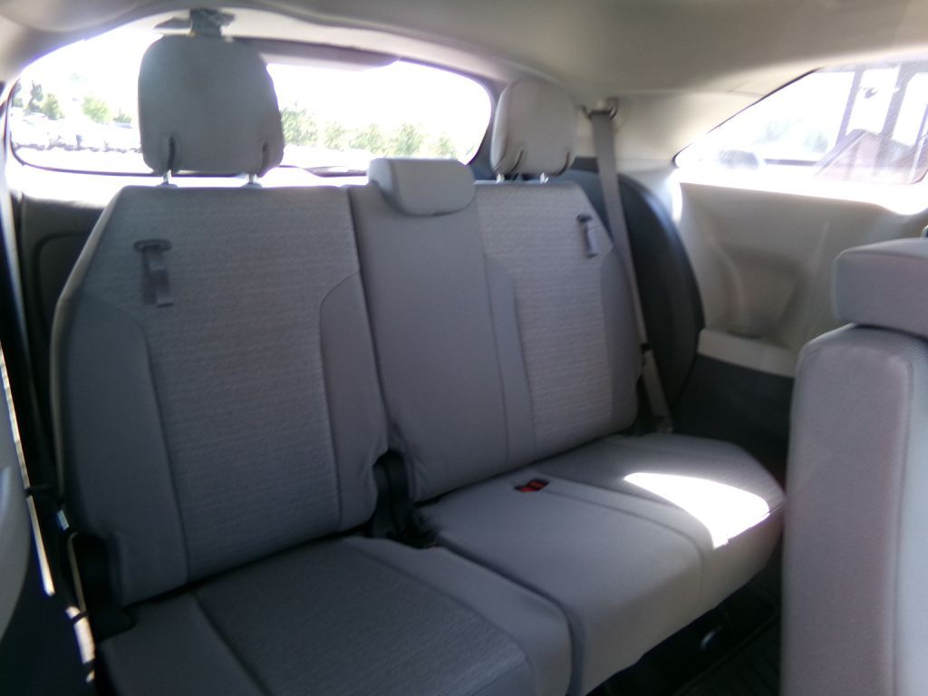 2022 Toyota Sienna Image 54