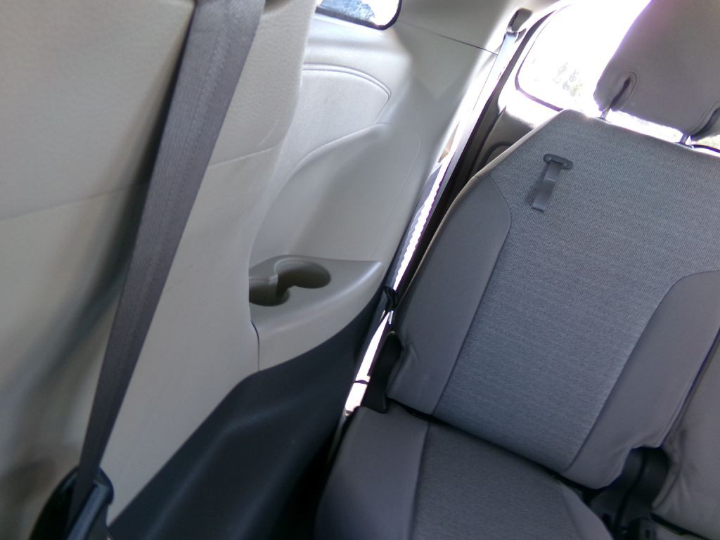 2022 Toyota Sienna Image 55