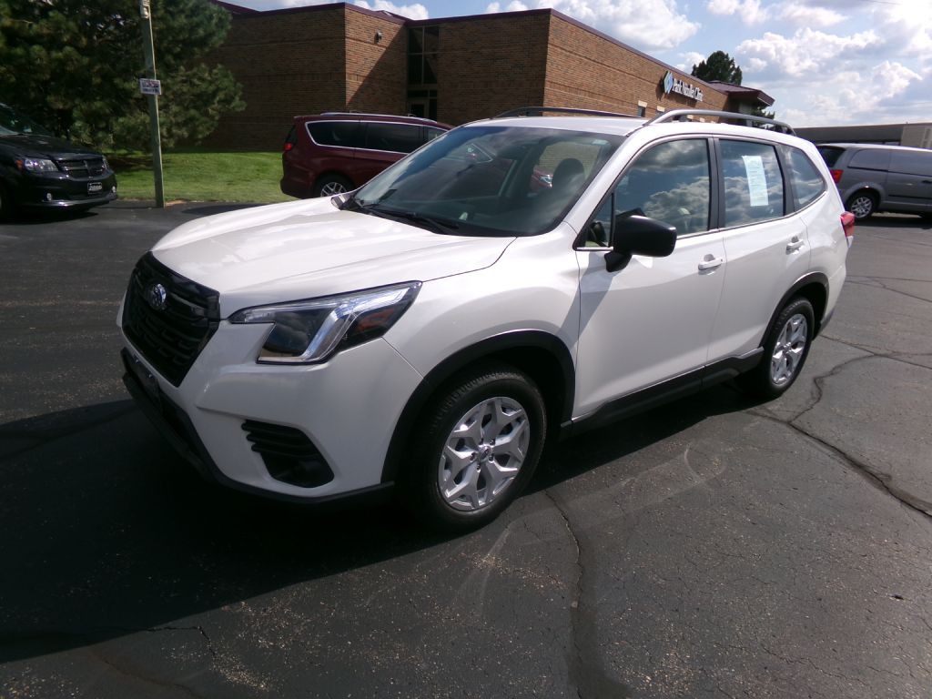 2023 Subaru Forester Image 6