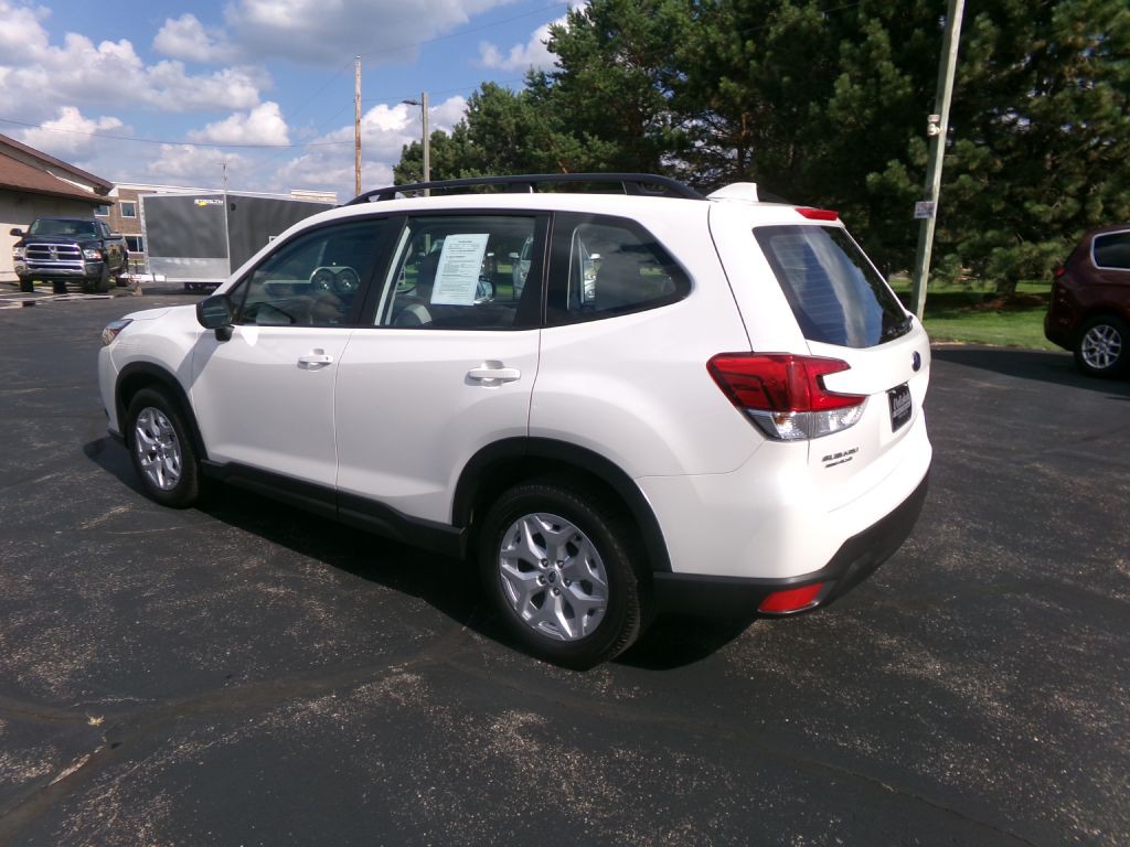 2023 Subaru Forester Image 8