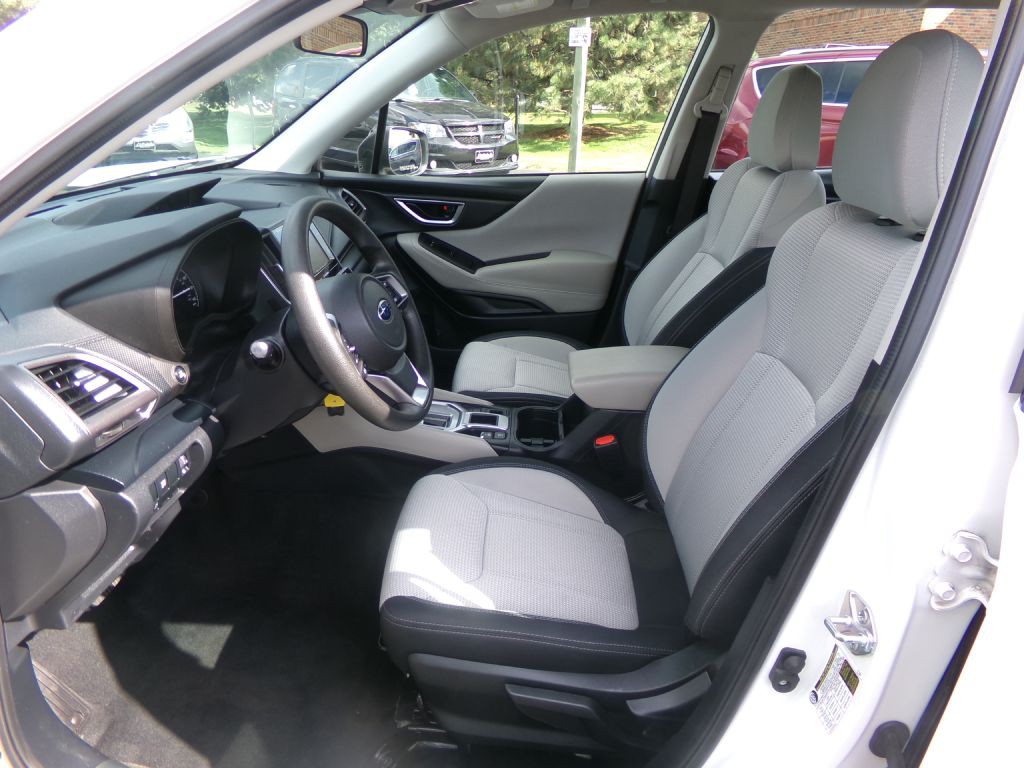 2023 Subaru Forester Image 12