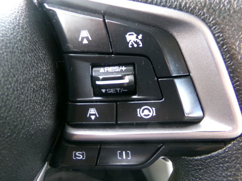 2023 Subaru Forester Image 18
