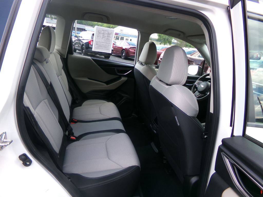 2023 Subaru Forester Image 42