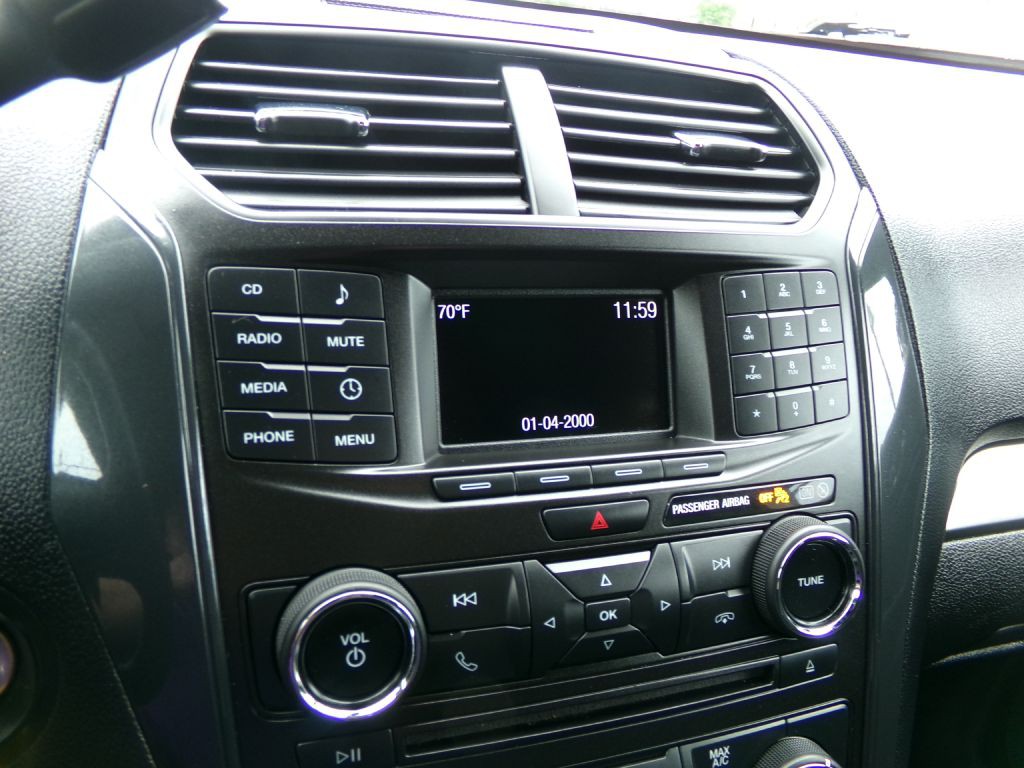 2018 Ford Explorer Image 19