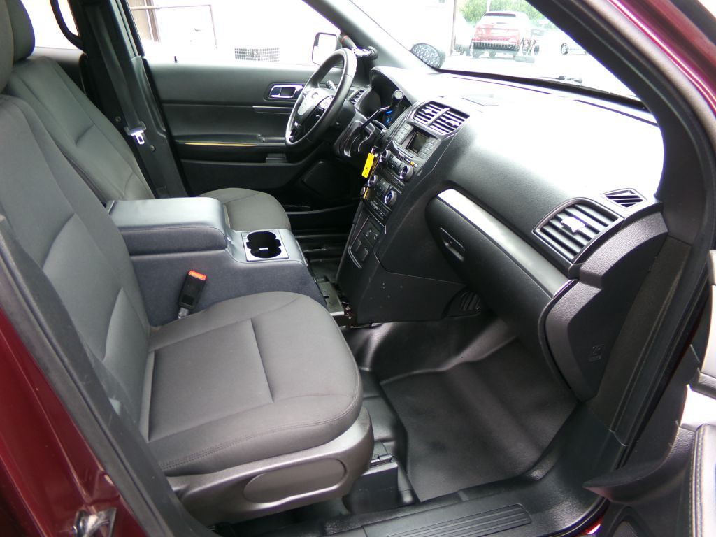 2018 Ford Explorer Image 32