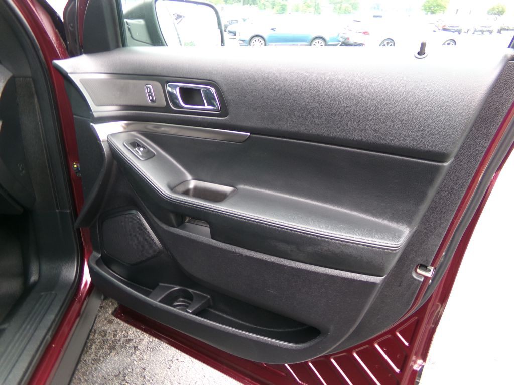 2018 Ford Explorer Image 34