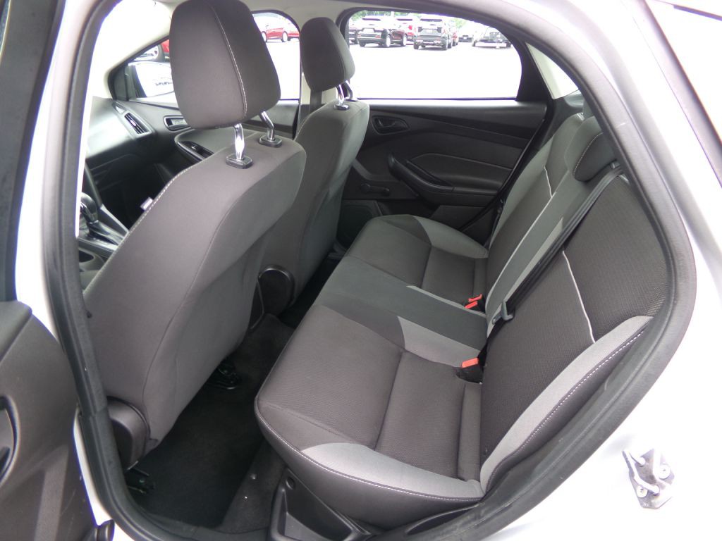 2013 Ford Focus Image 19