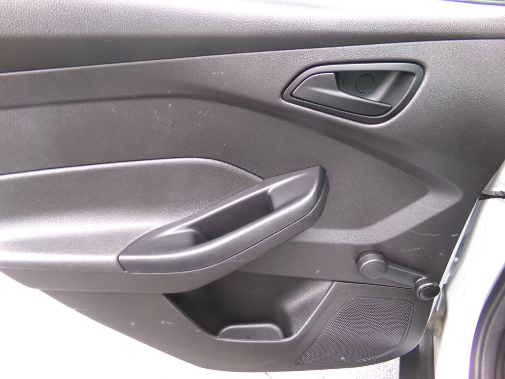 2013 Ford Focus Image 20