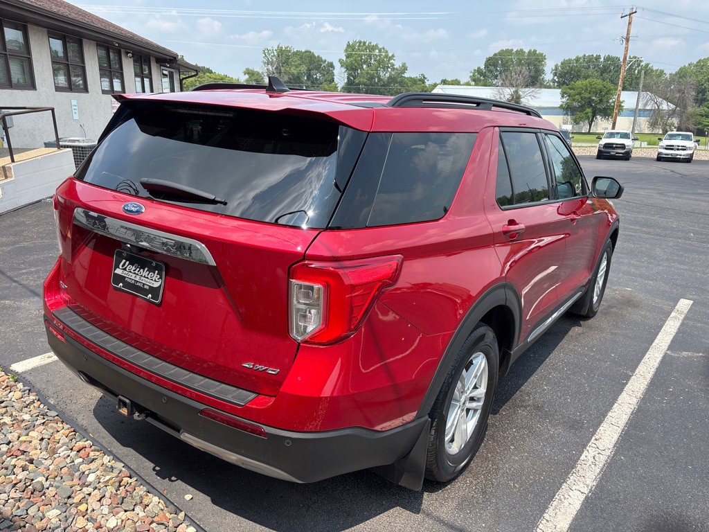2021 Ford Explorer Image 3