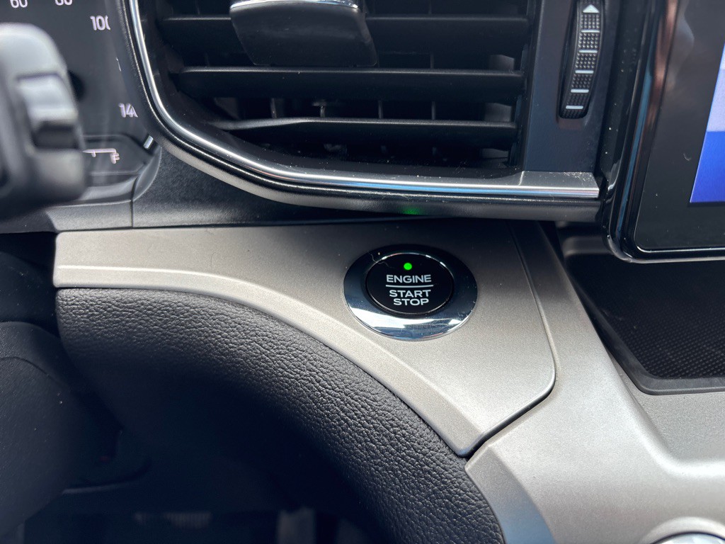 2021 Ford Explorer Image 20