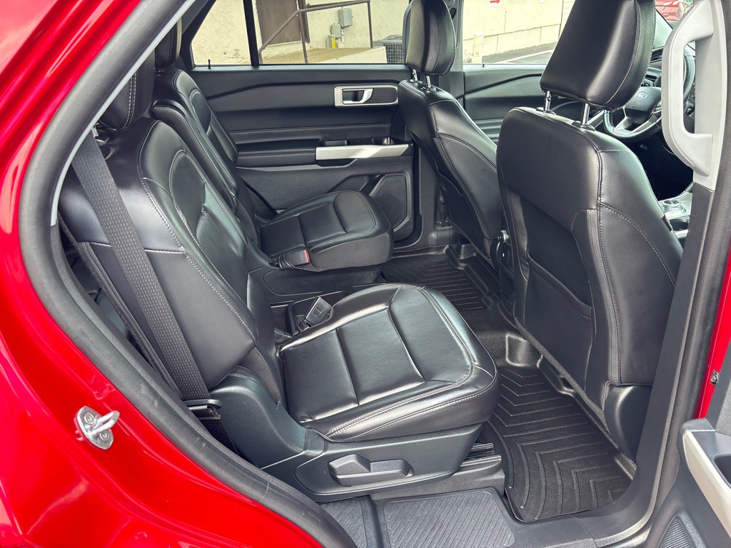 2021 Ford Explorer Image 42