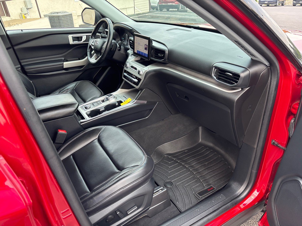 2021 Ford Explorer Image 44