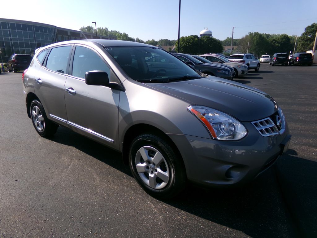 2013 Nissan Rogue Image 1