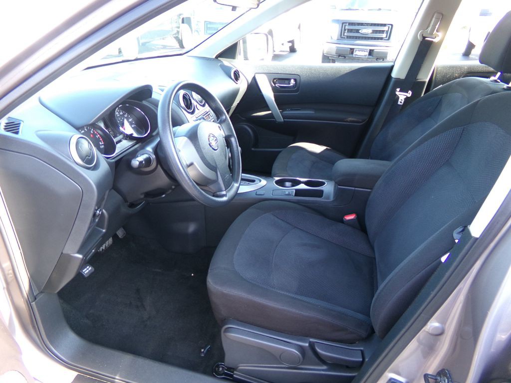 2013 Nissan Rogue Image 9
