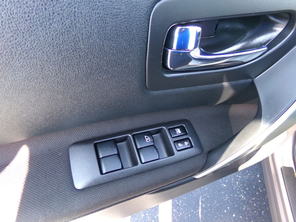 2013 Nissan Rogue Image 10