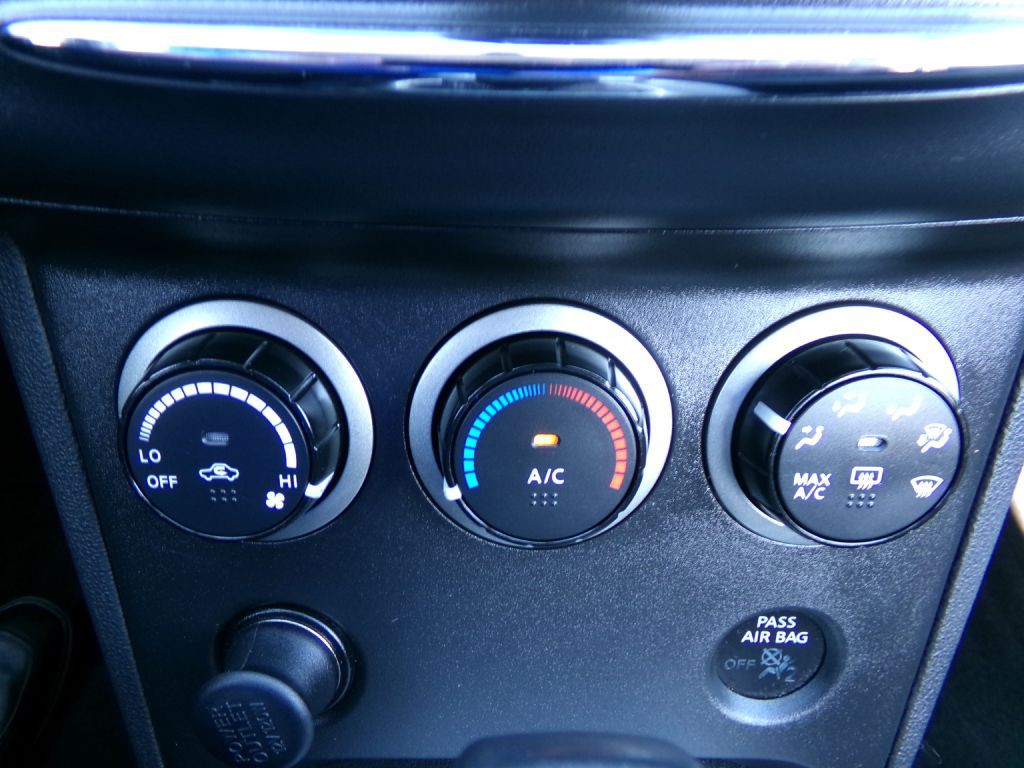 2013 Nissan Rogue Image 18