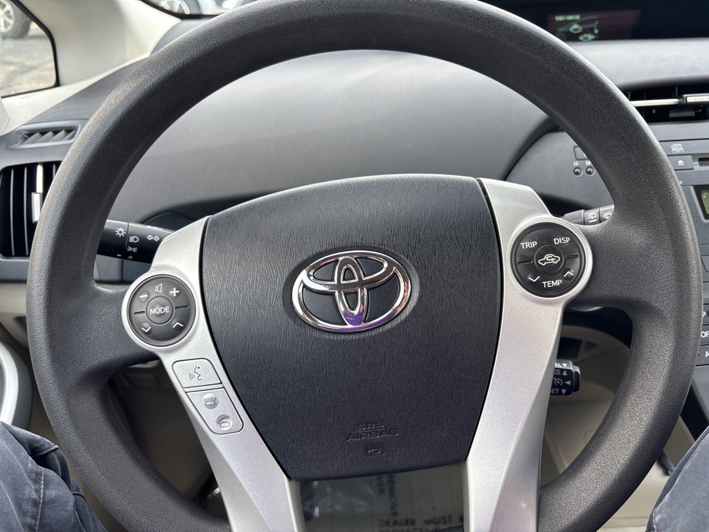 2010 Toyota Prius Image 14