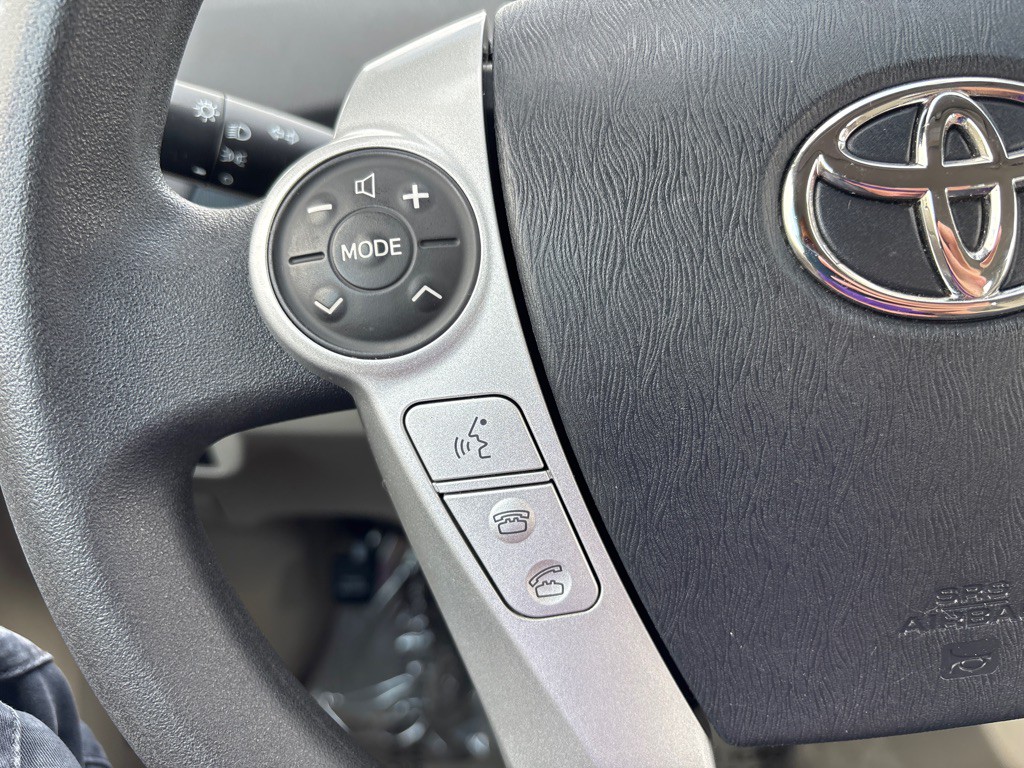 2010 Toyota Prius Image 15