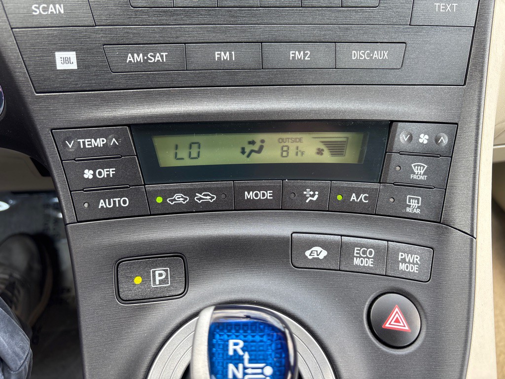 2010 Toyota Prius Image 20