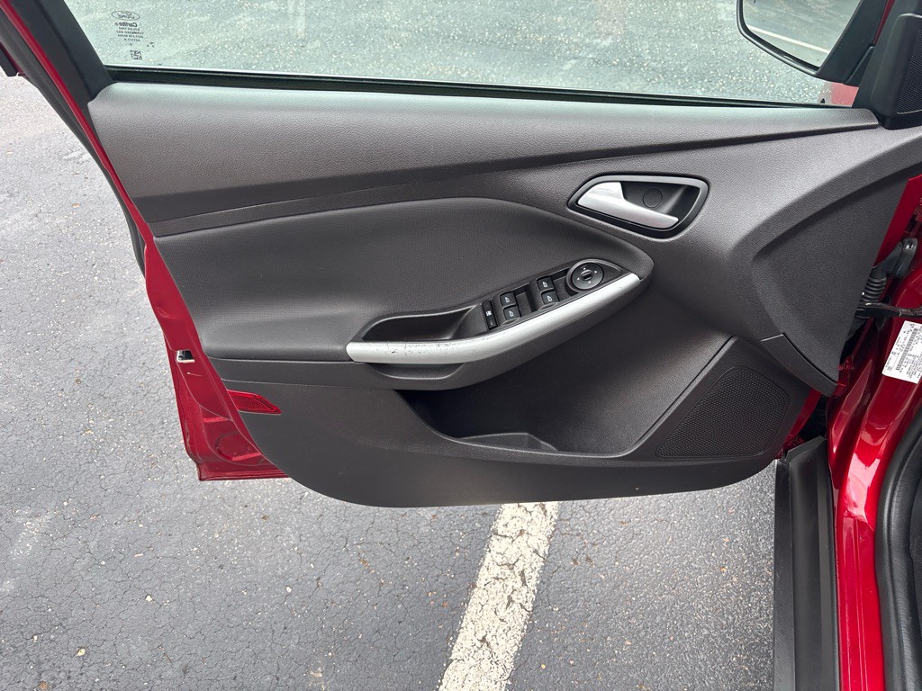 2014 Ford Focus Image 10