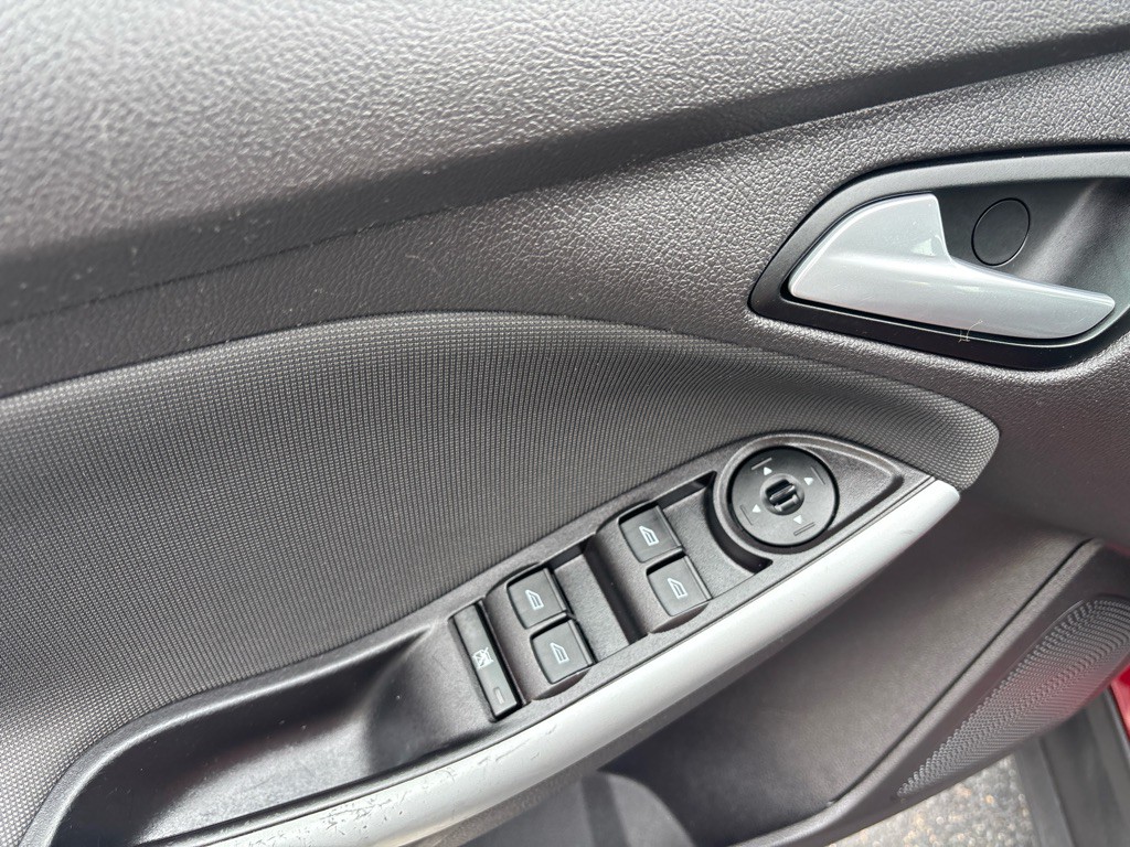 2014 Ford Focus Image 11