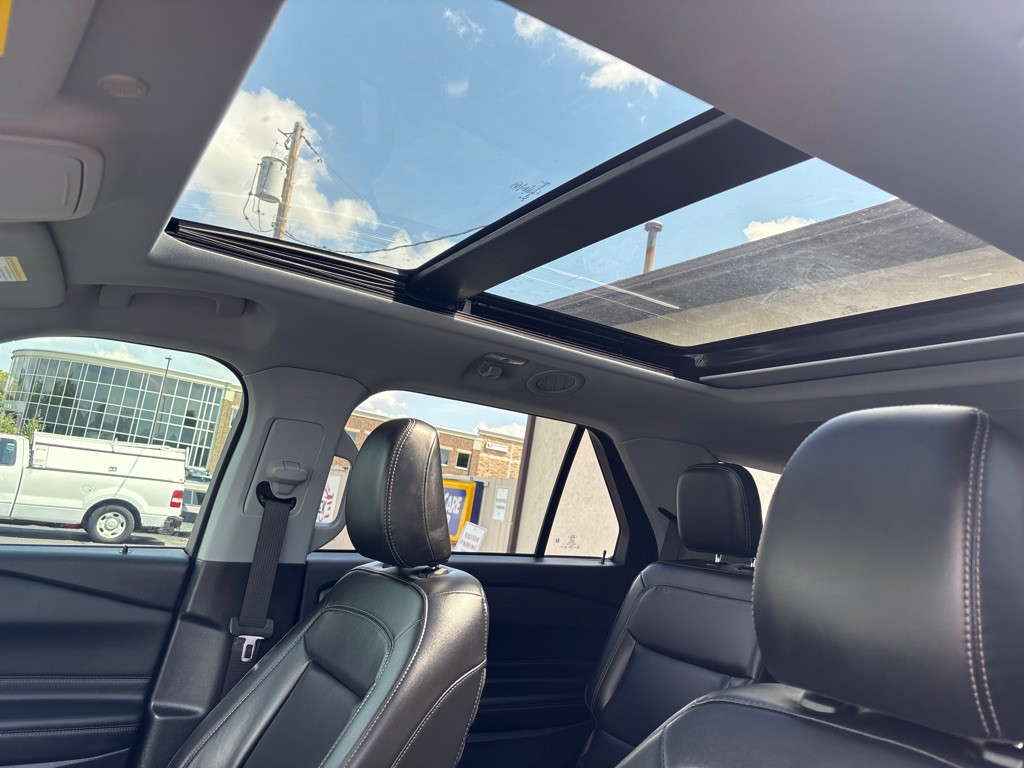 2021 Ford Explorer Image 34