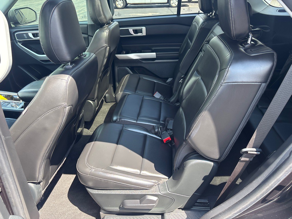 2021 Ford Explorer Image 36