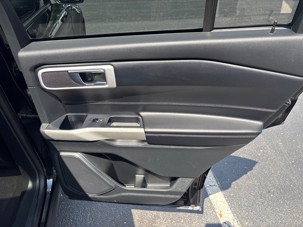 2021 Ford Explorer Image 42