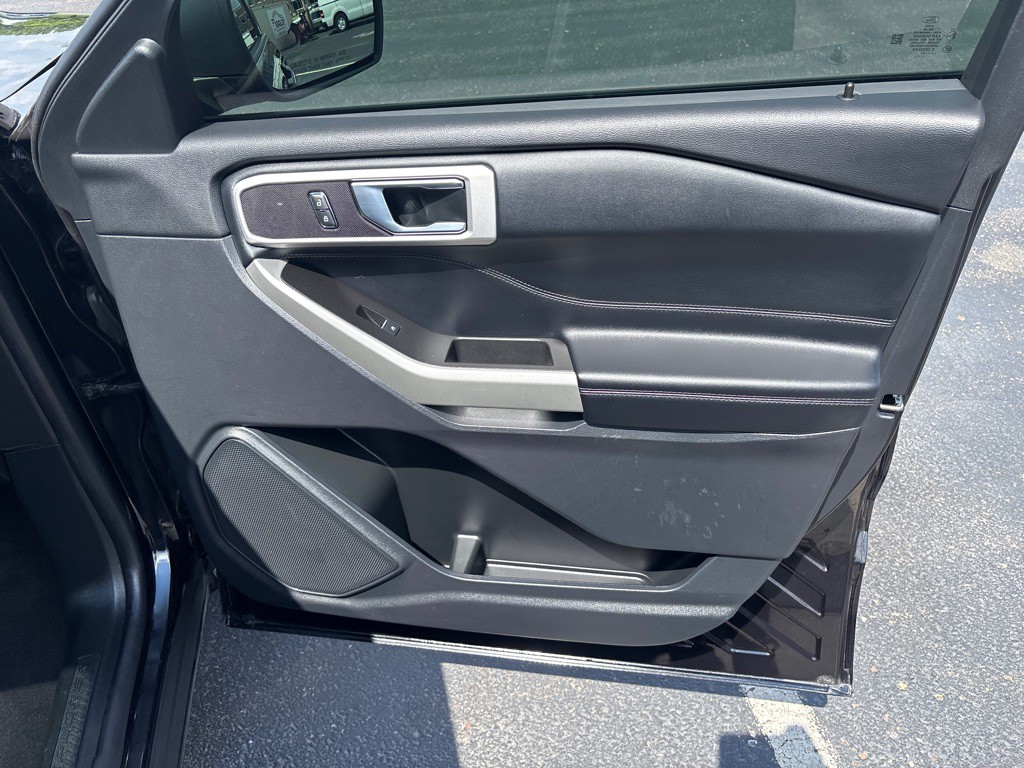 2021 Ford Explorer Image 44