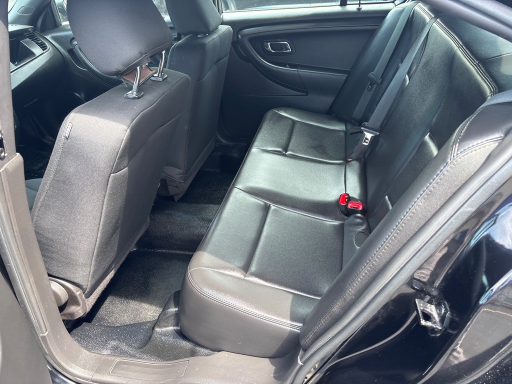 2018 Ford Taurus Image 22