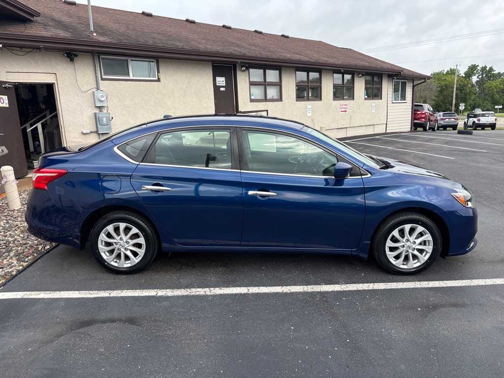 2019 Nissan Sentra Image 2