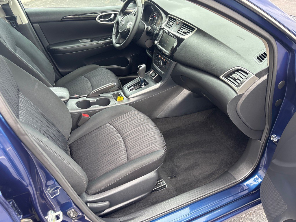 2019 Nissan Sentra Image 32